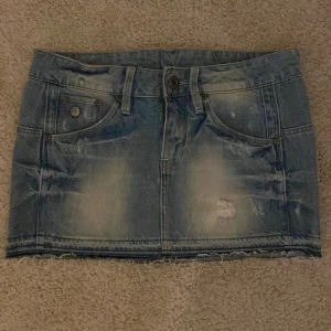 Jätte snygg jeans kjol - En jätte snygg kjol från G-star i storlek Xs, väldigt bra skick!