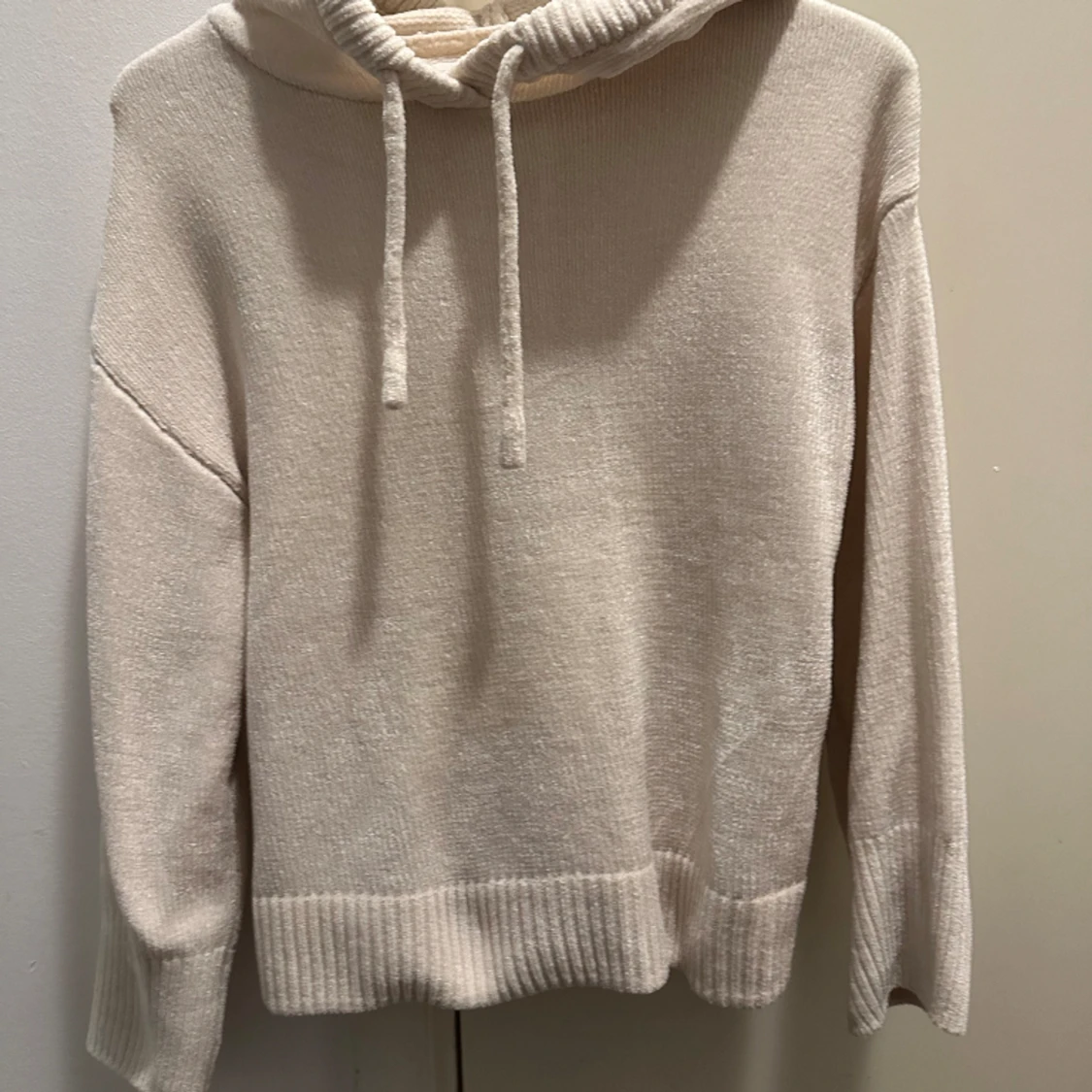 Vit stickad tröja  - 90