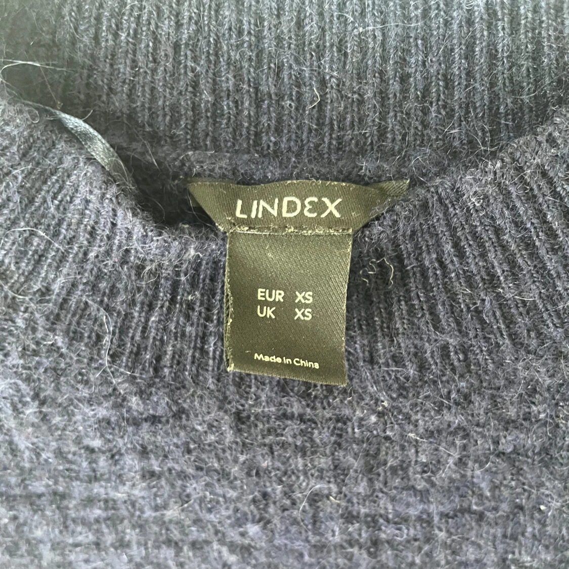 Blå stickad tröja  - 90