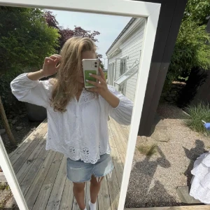 Zara blus - Är i storlek 164, men passar mig som brukar ha S 🤗