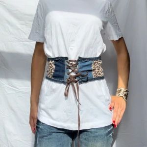 Korsett - Egen designad korsett inspirerad av DolceGabbana🐆🐆lättstylad och passar till allt🥰