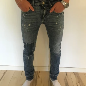 Replay jeans  - Säljer nu dessa feta replay jeans Storlek 29/32 Skick 8/10  Tar även emot byten 
