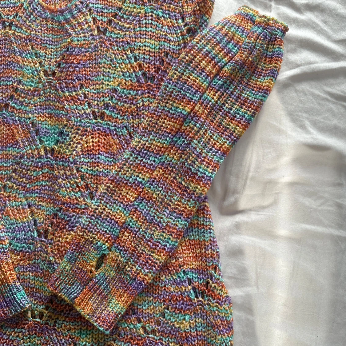 Flerfärgad stickad klänning - 90