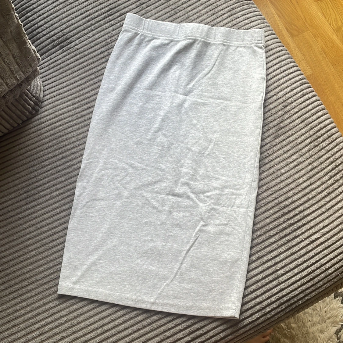 Basic grå kjol - 90