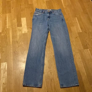 Pull&bear jeans  - Storlek 36