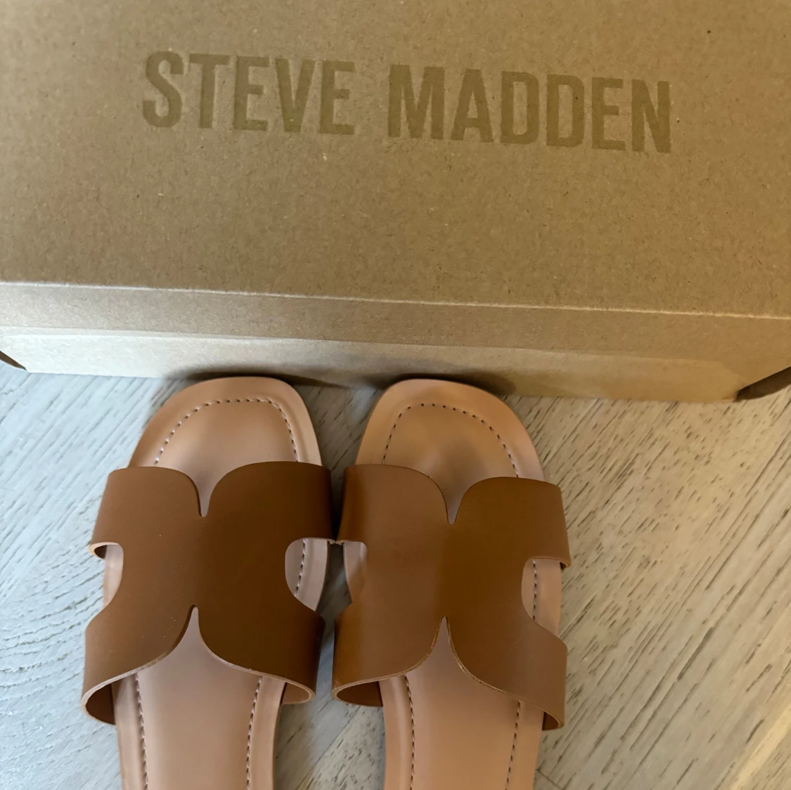 Steve Madden - Platta sandaler (nya) - 92