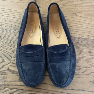 Tods skor - Säljer dessa skor från Tods i storlek 37🤍