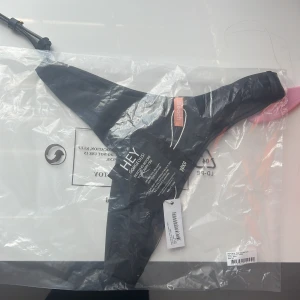 Bikiniunderdel (helt nya) - En helt ny bikini underdel som jag säljer då jag råkat beställa två stycken och inte värt att lämna tillbaka🤍