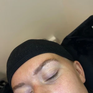 BROWLIFT - Browlift endast 400kr  just nu kontakta mig via instagram @liftnglowbym eller här på Plick 