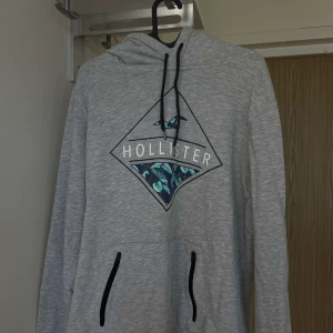 Hollister hoodie - Inga defekter. Storlek L