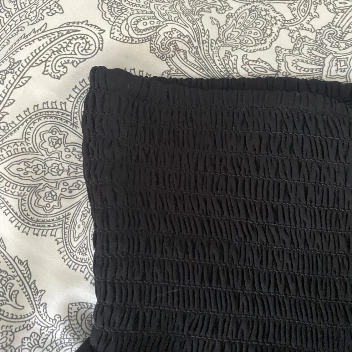 Svart volangkjol  - 91