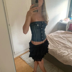 Zara tröja - En jätte snygg tröja från zara som är helt ny med prislappen kvar! Slutsåld på hemsidan.