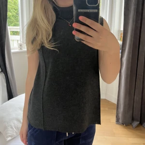 Tröja - Bra skick, kom inte till användning så mycket🥰 