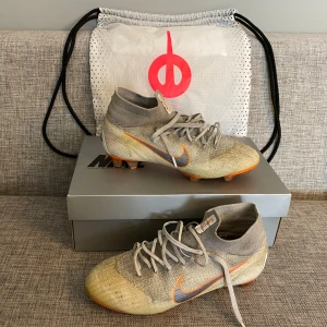 Nike mercurial - Nike mercurials  Storlek 40.5  Pris: 1300 kr
