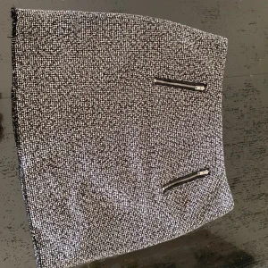 Kjol  - Säljer min kjol 