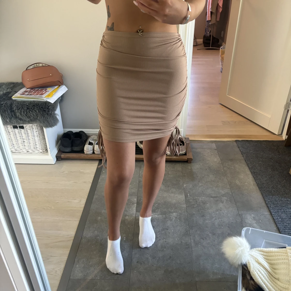 kjol med ”scrunch”