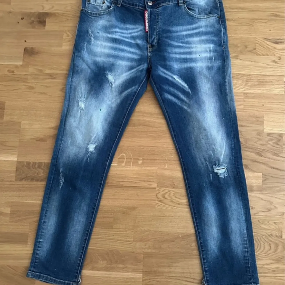 Snygga Dsquared2 jeans  W 42  10/10 skick . Jeans & Byxor.
