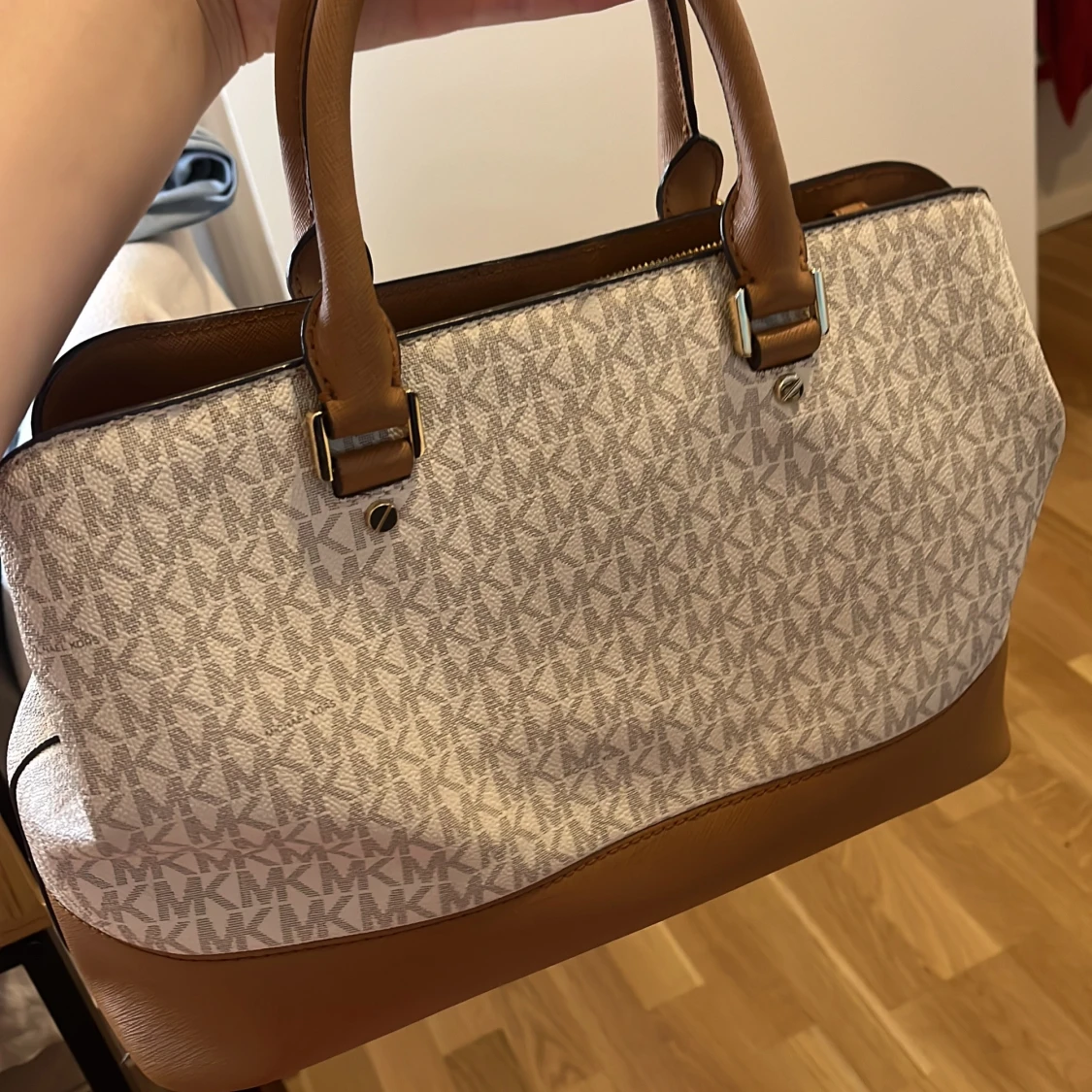 MICHAEL KORS VÄSKA  - 91