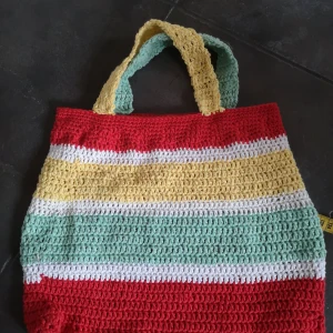 Ny virkad Kasse. Bommul  - 33/38 cm. 