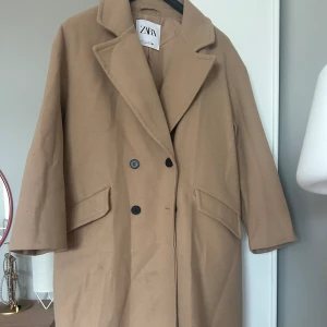 Kappa - Fin kappa från zara, använd en säsong 