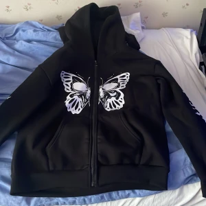 Kofta  - Mjuk kofta med en fint tryck 