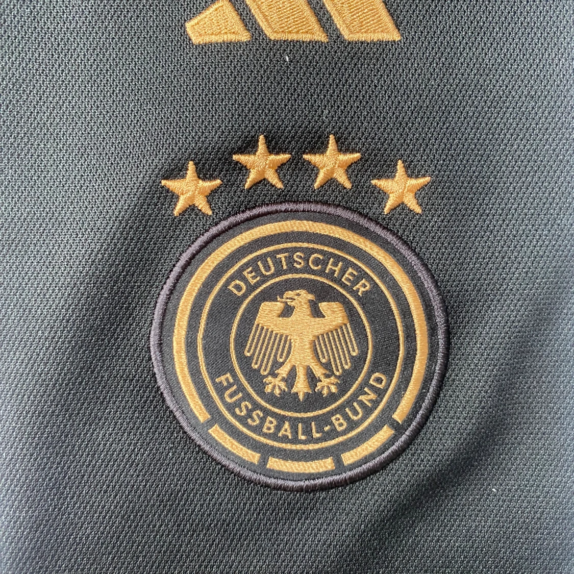 Tyskland tröja 🇩🇪 - 90