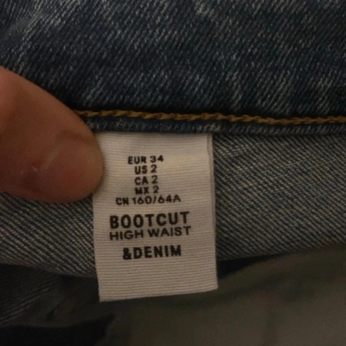 Blåa bootcut jeans! - 91