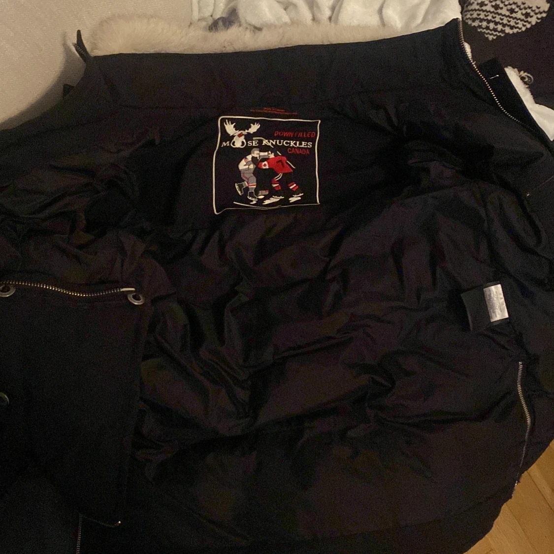 Moose knuckles  - 90