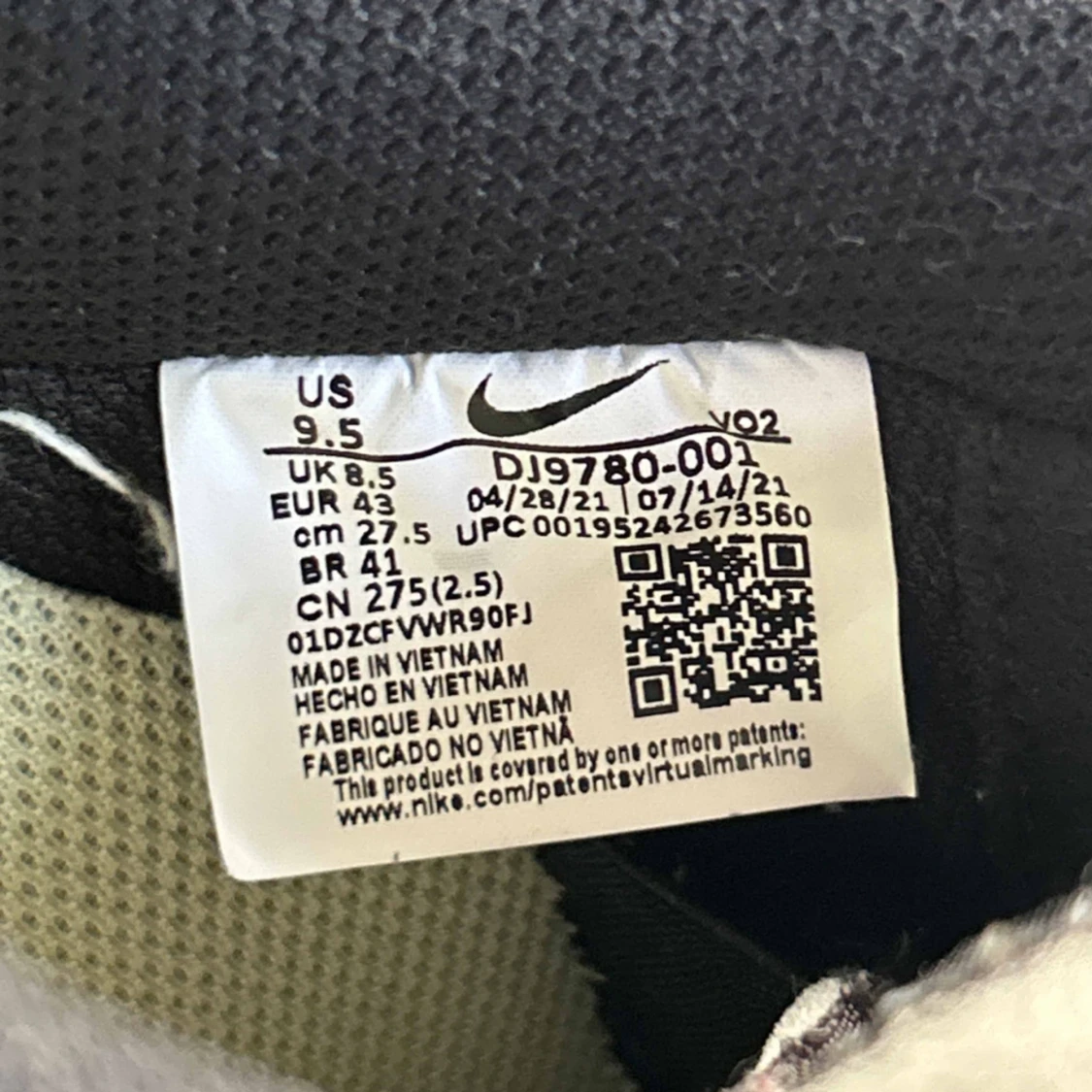 Jordan 1 experimental ’Black Glow’ - 90