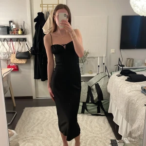 Satinklänning - Från gina 🥰