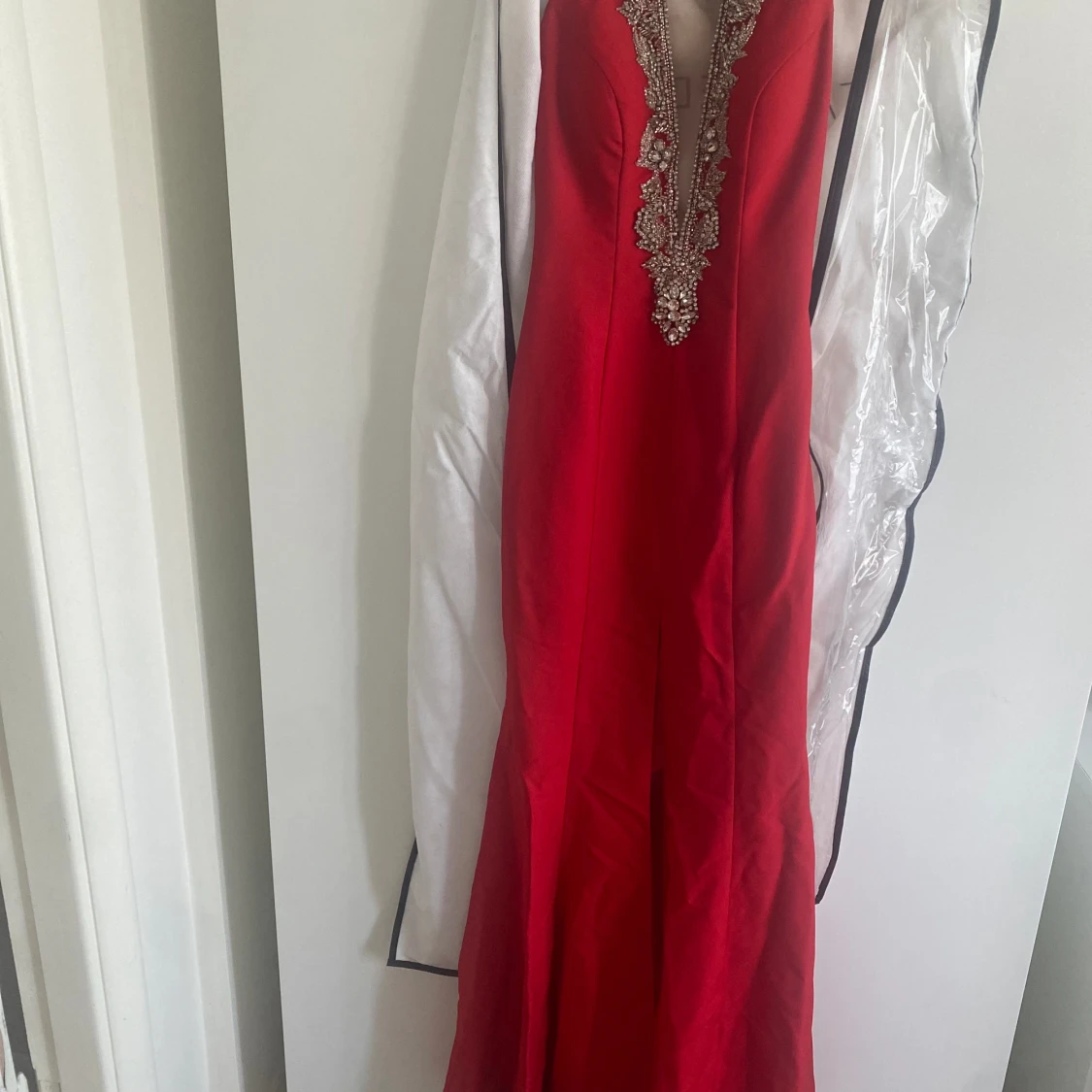 Super snygg röd bal/aftonklänning (Rödluvann) - 91