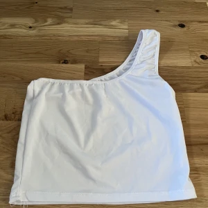 Vitt linne - använt 1-2 ggr