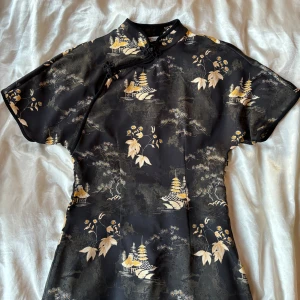 Kimono inspirerad klänning - Zara. XS. 