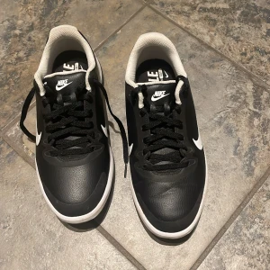 Golfskor - Mycket fint skick, endast använda ett par gånger förra säsongen. Infinity G