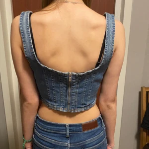 Jeans topp - En söt jeans topp som tyvärr aldrig kom till användning.
