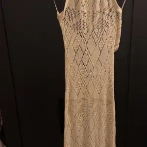 Jätte fin klänning från Gina, aldrig använt säljer för 100