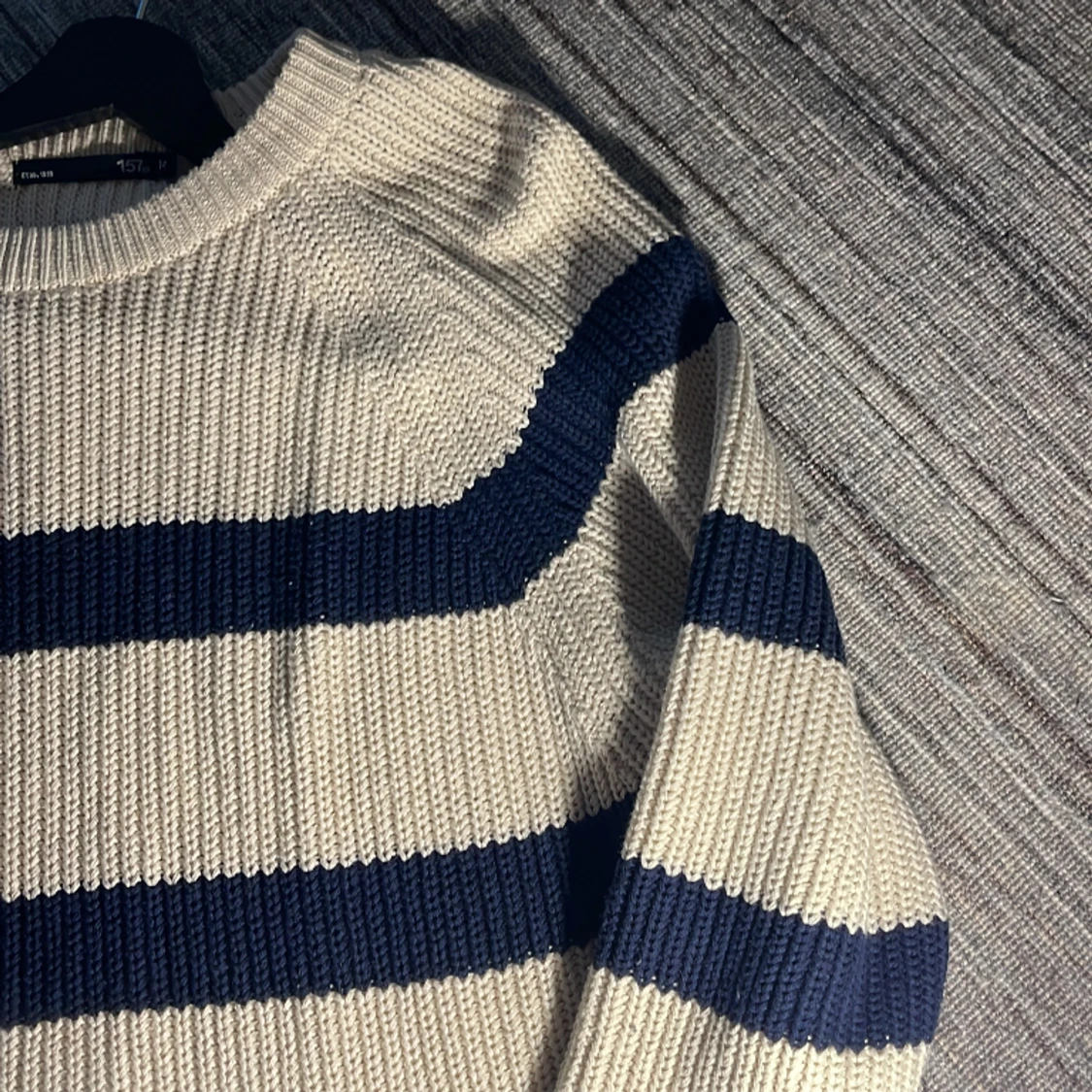 Tröja i strl M - 91