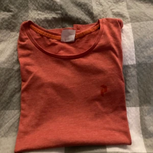 Peak performance  - Peak performance t Shirt strl xs