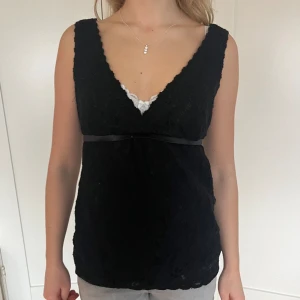 Festtopp med spets - Söt spetstopp perfekt till fest