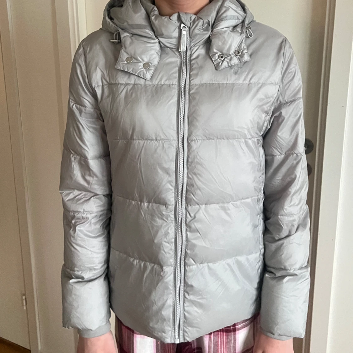 Grå dunjacka från GANT