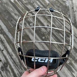 Chrome galler - CCM kromat galler använt ungefär 3 gånger bra skick, nypris 500 men säljer för 300 pris går att diskutera 