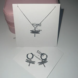 smyckessett - jättegulligt smyckesset från timi of sweden! Endast testat, pris kan diskuteras💕