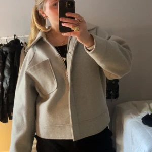 Nakd jacka/kappa - Superfin men kommer inte till användning längre🥰 bra skick men har tecken på användning 