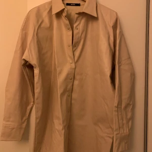 Jacka/skjorta  - Bra skick S-M