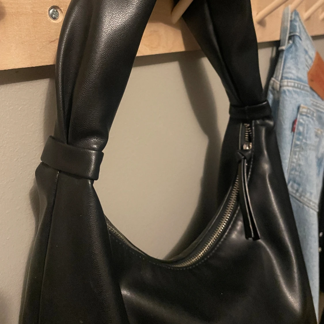 Större handväska från H&M - 90