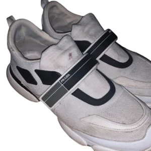 Cloudbust - Inte äkta