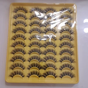 Lösögonfransar 20 par - Beställde fel. Säljer pga de passar inte min ögonform eller stil. De är orörda och oanvända förutom en där jag har klippt till 3 mindre delar. Skriv om du har funderingar eller vill förhandla om priset💞