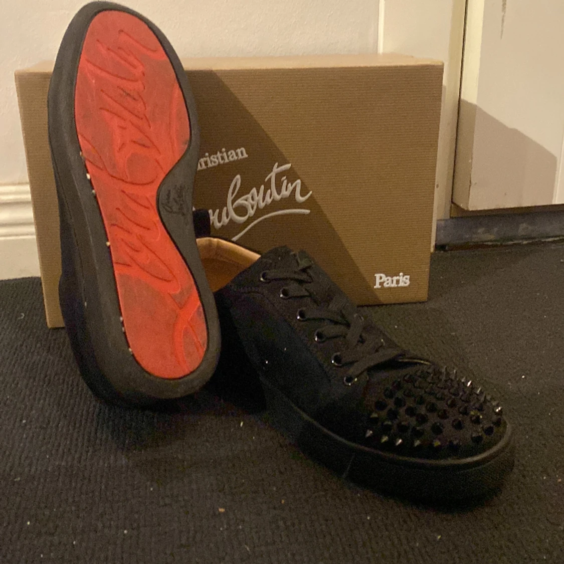 Säljer mina loubs - 90