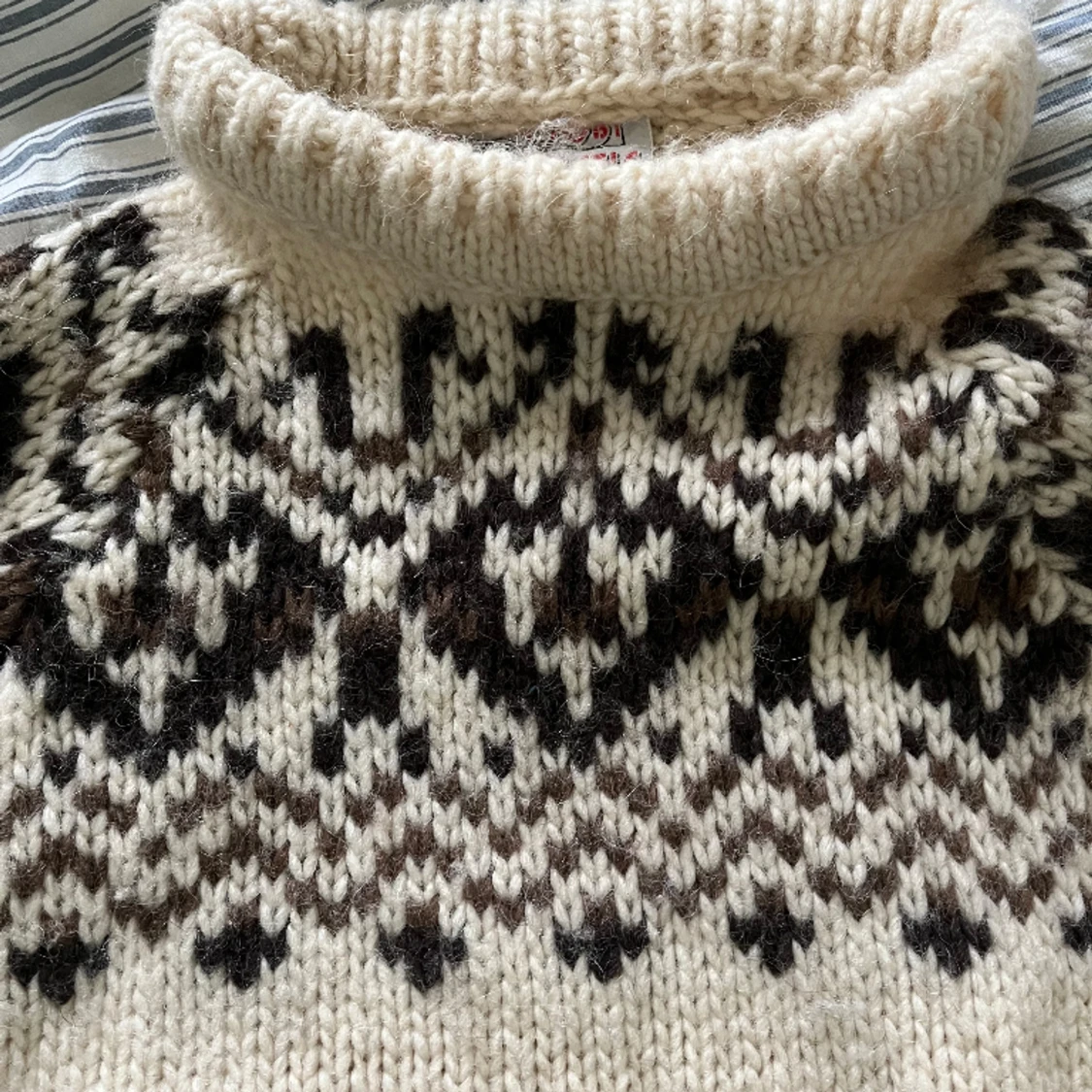 Beige vintage islandströja - 90