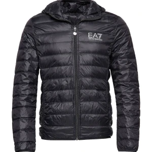 Ea7 jacka - Ea7 jacka som blivit för liten